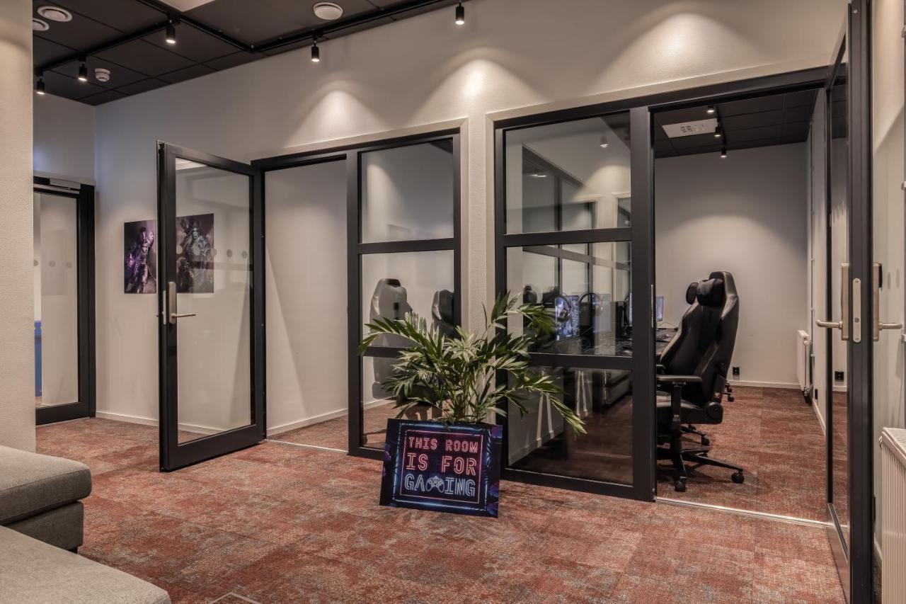 Homex Hotel For Gamers Täby Eksteriør billede